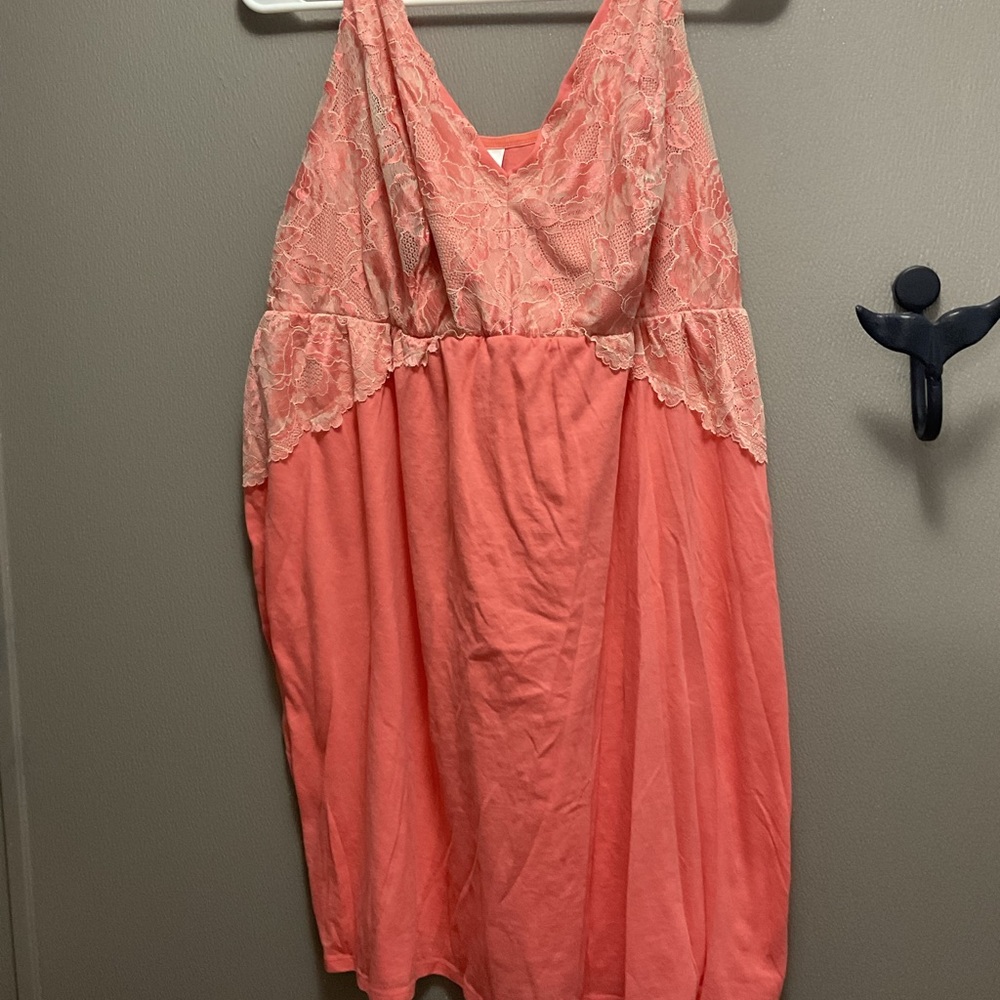 Cacque sleepwear - size 22/24